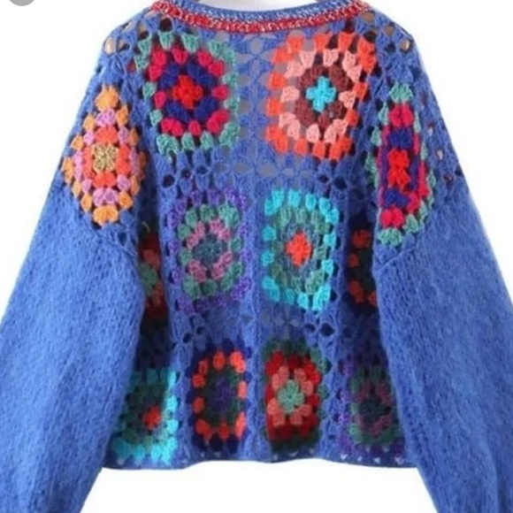 CLOSEOUT CYBER ♥️🩷♥️! Boho Crochet Square crop sweater - Picture 2 of 4